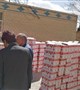 جمع آوری 276 کارتن کیک تاریخ گذشته توسط مرکز بهداشت بردسیر